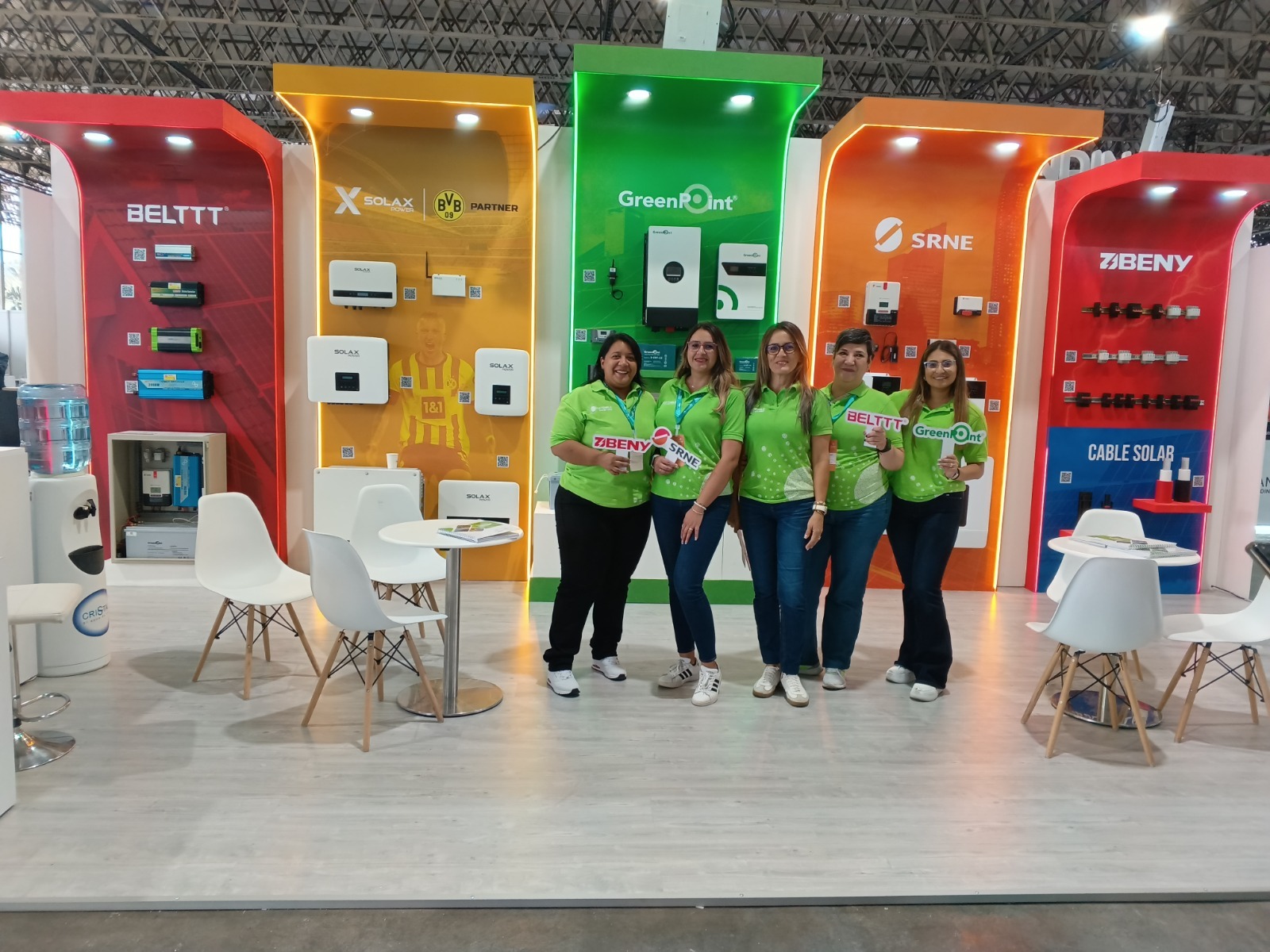Equipo Cosostenible en feria Exposolar 2024